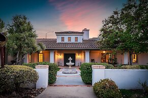 Wellsona Vineyard Retreat Pool Hot Tub Views Main Home Guest Home