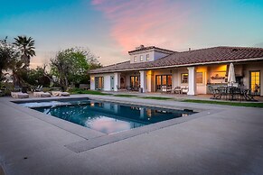 Wellsona Vineyard Retreat Pool Hot Tub Views Main Home Guest Home