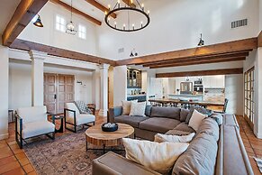 Wellsona Vineyard Retreat Pool Hot Tub Views Main Home Guest Home