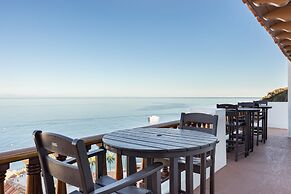 Camino De Flores by Avantstay Views Pool Beach Access Community Amenit