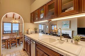 Camino De Flores by Avantstay Views Pool Beach Access Community Amenit