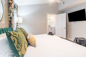 Monty by Avantstay 4bdr 4BA Balcony w Outdoor Seating 5mins to DT