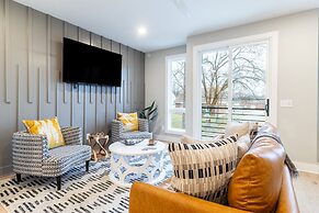 Monty by Avantstay 4bdr 4BA Balcony w Outdoor Seating 5mins to DT