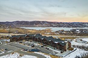 Jordanelle Sunrise Modern Condo Gondola Access Year-round Outdoor Fun