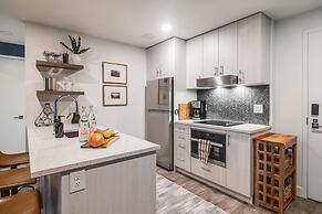 Jordanelle Sunrise Modern Condo Gondola Access Year-round Outdoor Fun