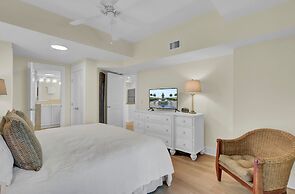 303a Shipwatch by Avantstay Ocean View Shared Pool Boardwalk to Beach