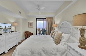 303a Shipwatch by Avantstay Ocean View Shared Pool Boardwalk to Beach