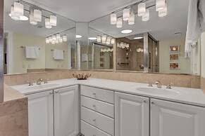 303a Shipwatch by Avantstay Ocean View Shared Pool Boardwalk to Beach