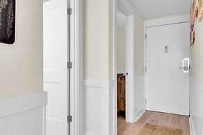 303a Shipwatch by Avantstay Ocean View Shared Pool Boardwalk to Beach