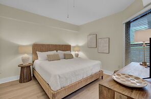 303a Shipwatch by Avantstay Ocean View Shared Pool Boardwalk to Beach