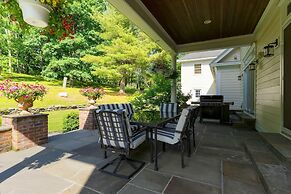 Sunny Pond by Avantstay Secluded Estate w a Private Pond Gym Movie The