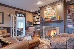 Sunny Pond by Avantstay Secluded Estate w a Private Pond Gym Movie The