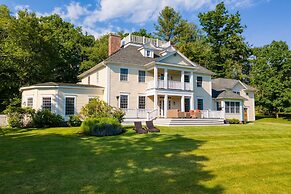 Sunny Pond by Avantstay Secluded Estate w a Private Pond Gym Movie The