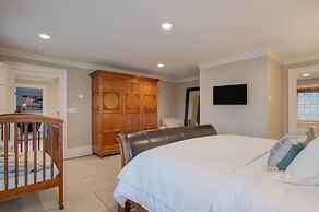 Sunny Pond by Avantstay Secluded Estate w a Private Pond Gym Movie The