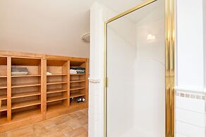 Sunny Pond by Avantstay Secluded Estate w a Private Pond Gym Movie The