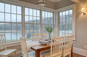 Sunny Pond by Avantstay Secluded Estate w a Private Pond Gym Movie The