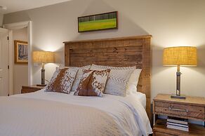 Sunny Pond by Avantstay Secluded Estate w a Private Pond Gym Movie The