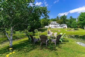 Sunny Pond by Avantstay Secluded Estate w a Private Pond Gym Movie The