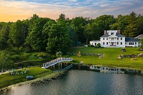 Sunny Pond by Avantstay Secluded Estate w a Private Pond Gym Movie The