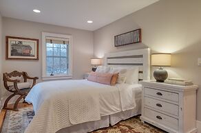 Sunny Pond by Avantstay Secluded Estate w a Private Pond Gym Movie The