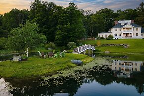 Sunny Pond by Avantstay Secluded Estate w a Private Pond Gym Movie The