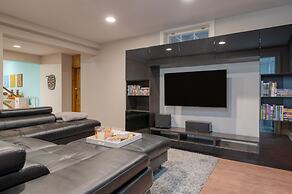 Sunny Pond by Avantstay Secluded Estate w a Private Pond Gym Movie The