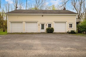 Sunny Pond by Avantstay Secluded Estate w a Private Pond Gym Movie The