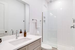 The Grove 3 by Avantstay Music Row at Your Door