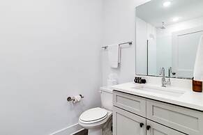 The Grove 3 by Avantstay Music Row at Your Door