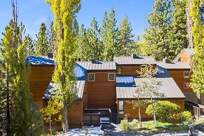 Pinegrove by Avantstay Beautiful Villas Condo Just Outside Tahoe City