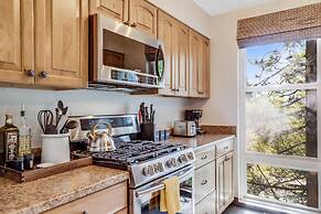 Pinegrove by Avantstay Beautiful Villas Condo Just Outside Tahoe City