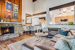 Pinegrove by Avantstay Beautiful Villas Condo Just Outside Tahoe City