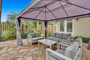 Coral Ridge Getaway by Avantstay Pool Hot Tub Billiards 5mins to Beach