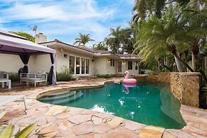 Coral Ridge Getaway by Avantstay Pool Hot Tub Billiards 5mins to Beach