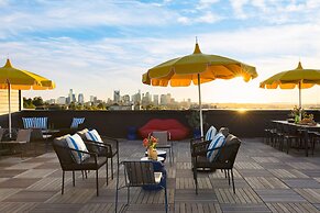 The Carter 503 by Avantstay Mins to Downtown