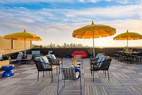 The Carter 305 by Avantstay 4BR Balcony