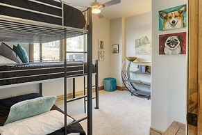 Blue Skies Lakeside Family-friendly Getaway w Hot Tub BBQ