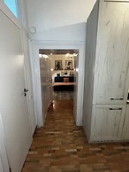 Suite 49