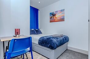 Cozy House In Medway-sleeps10-garden-freeparking