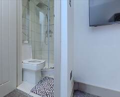 Cozy House In Medway-sleeps10-garden-freeparking