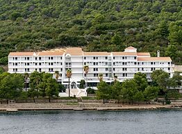 Hotel Issa