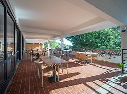Hotel Issa