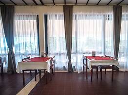 Hotel Issa