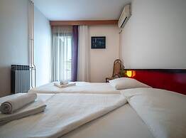 Hotel Issa