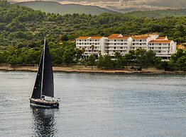 Hotel Issa