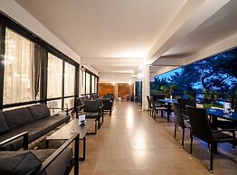 Hotel Issa