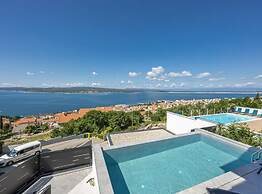 Villa Vista Luxury and Style