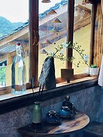 Khói Homestay and Restaurant