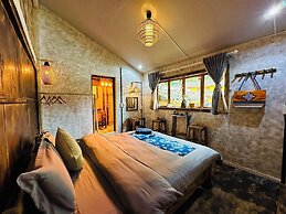 Khói Homestay and Restaurant