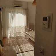 Sagma Athens House Metro Panormou